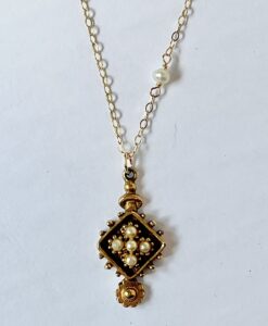 Vintage Pearl Necklace