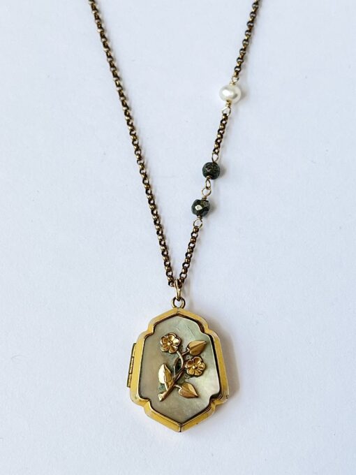 Vintage Mother of Pearl Locket Necklace