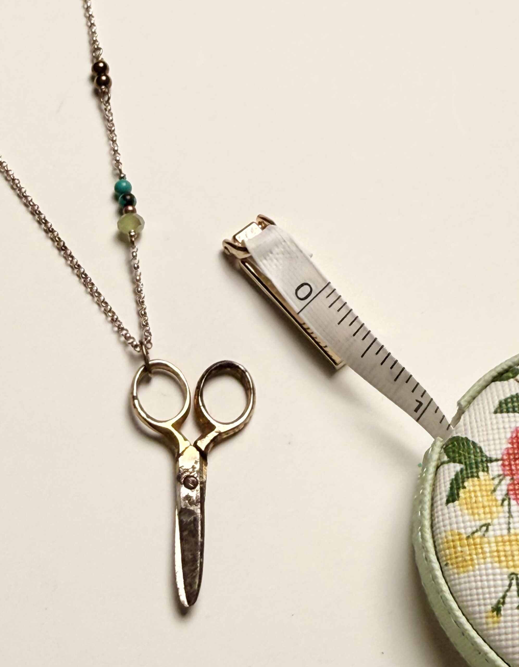 Vintage Tiny Scissors Silver Necklace - Image 2