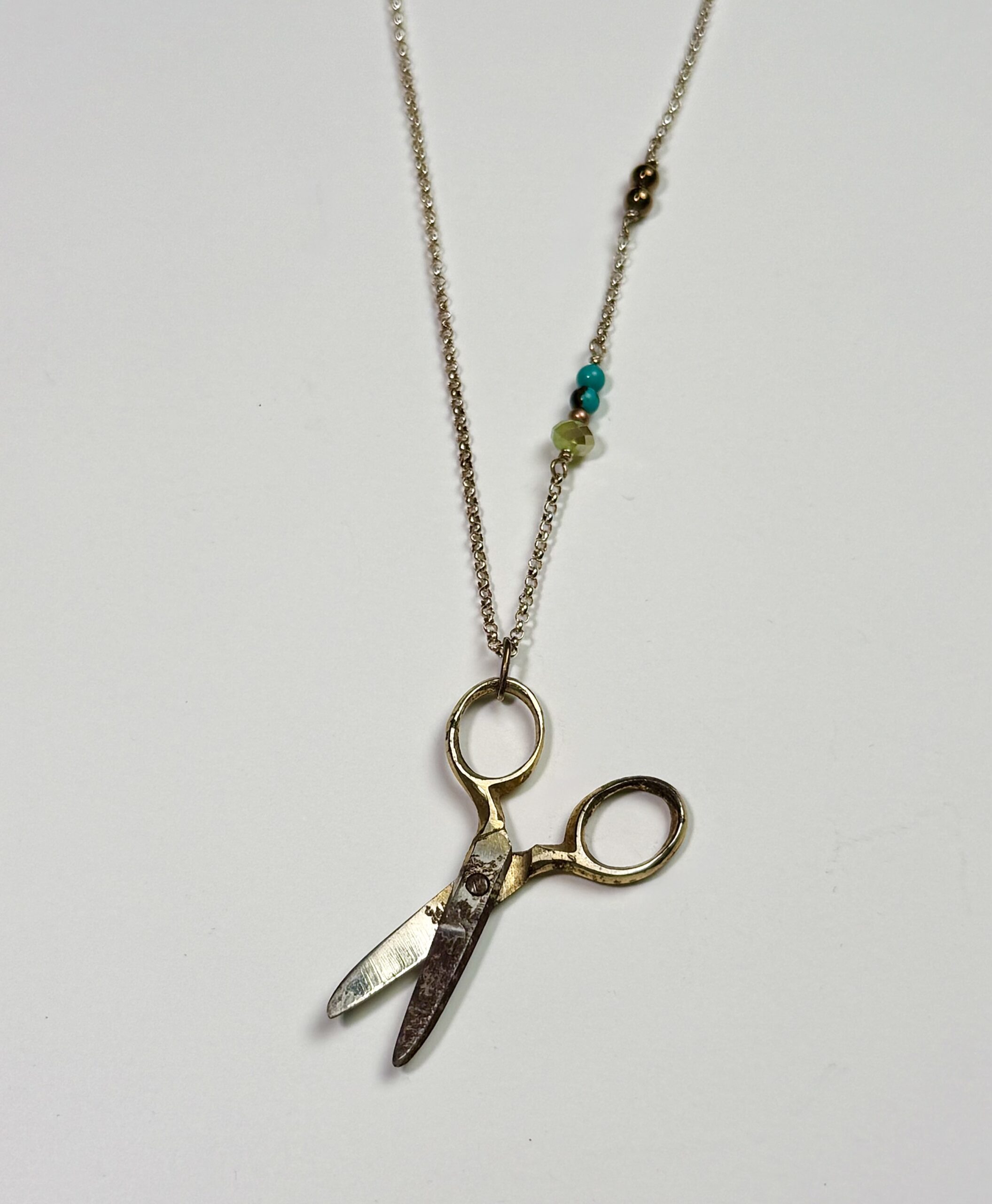 Vintage Tiny Scissors Silver Necklace - Image 3